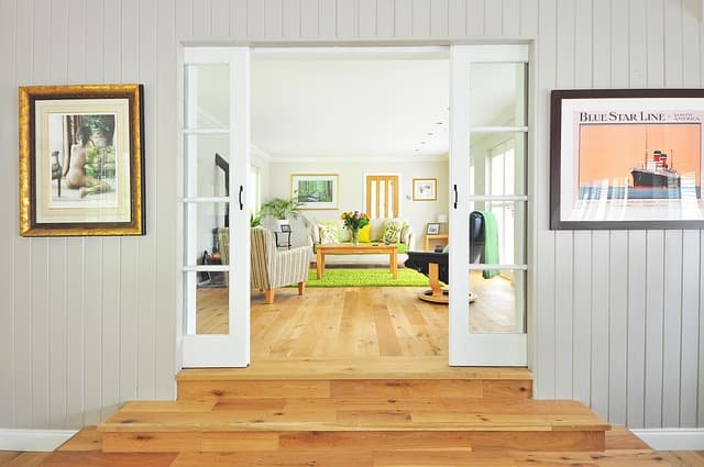 10 Essential Home Gadgets for an Effortless Lifestyle